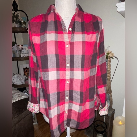 Isabella Sinclair Anthropologie flannel with flower and lacePerfect for Fall!❤️ - Picture 1 of 8